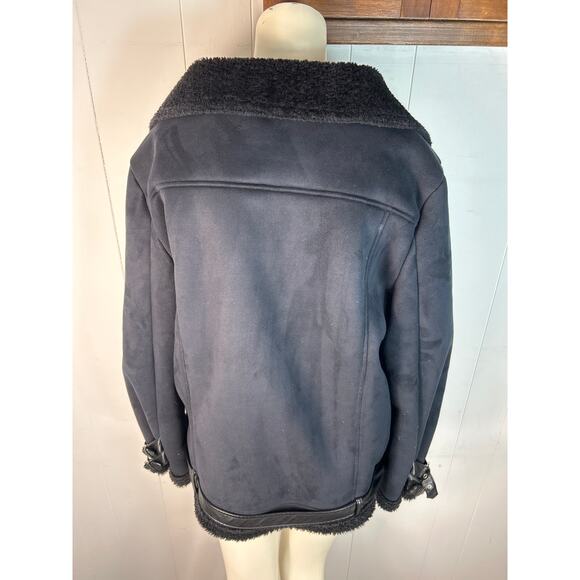 Max Edition Women's Faux Shearling Moto Biker coat in black. Size L - Picture 2 of 9